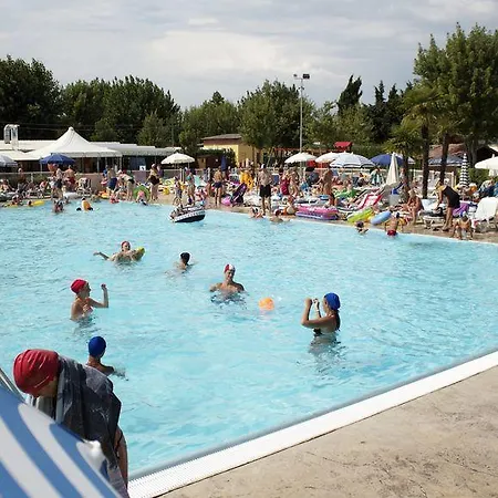 Camping Butterfly - Campings.com Parque de Campismo Peschiera del Garda